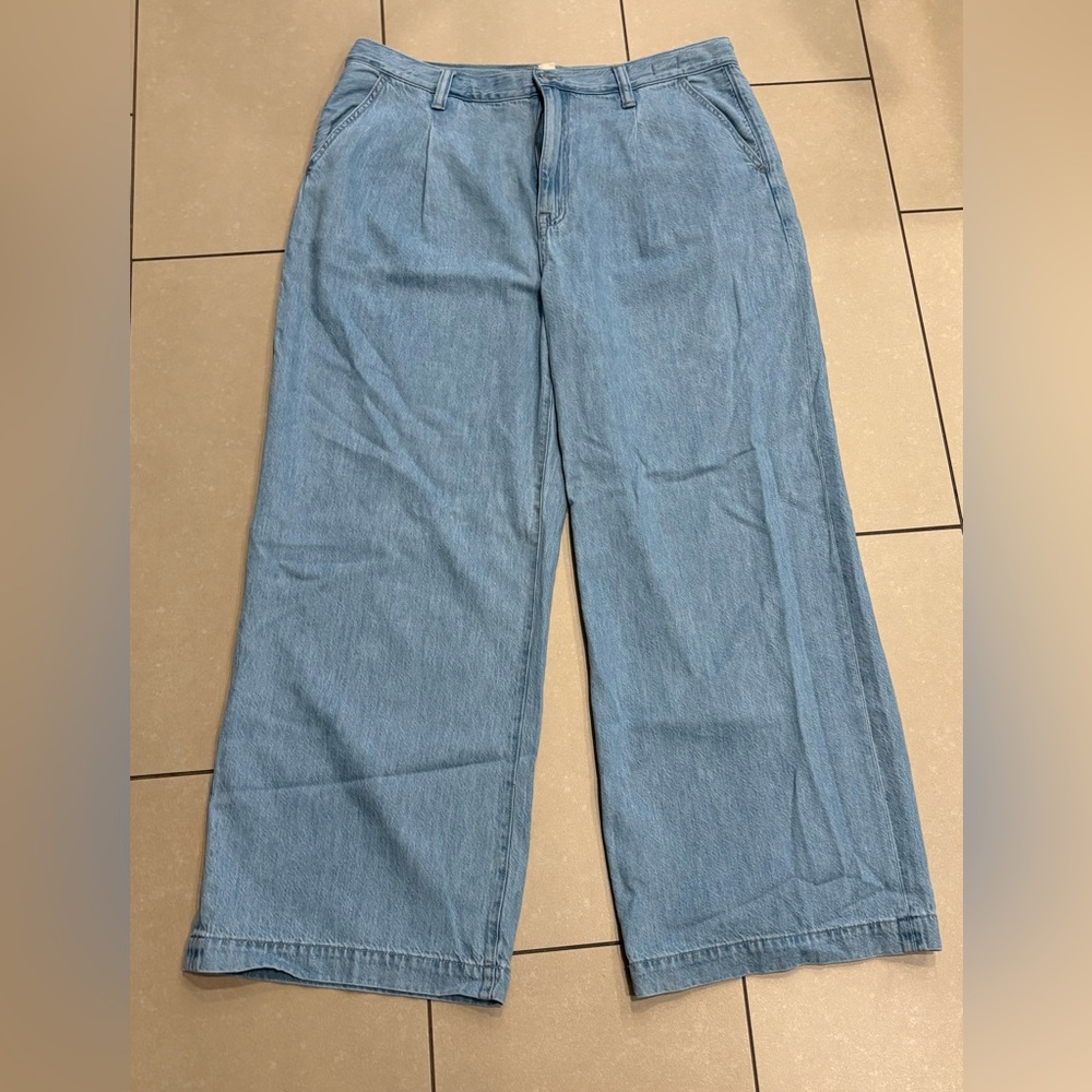 Madewell Light Wash Wide Straight-Leg Jeans